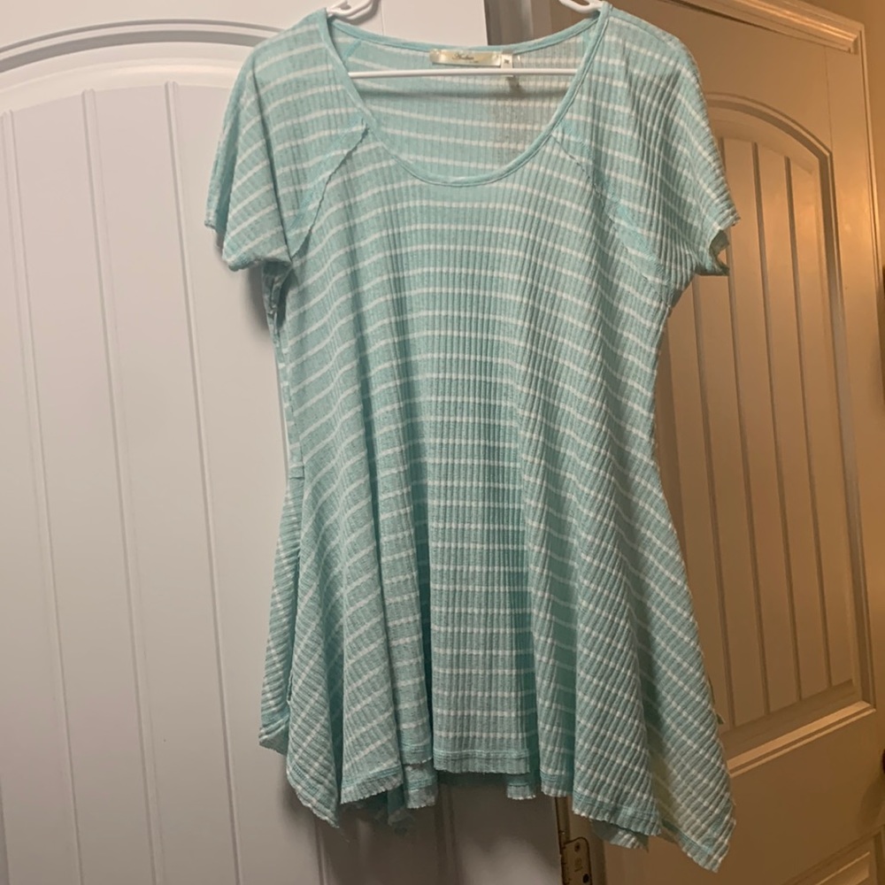Andrew by Unit top-medium